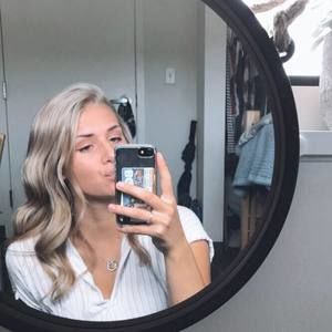 Meet your Posher, Erika